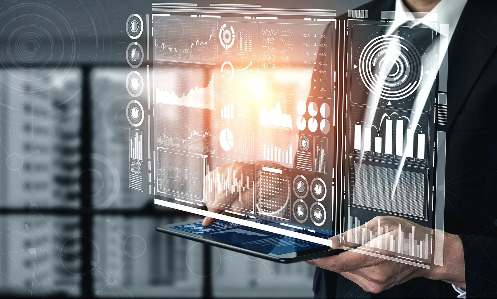 Visual tecnologico con dashboard e interfacce